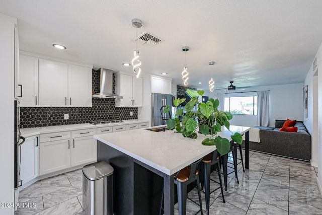 3213 E Emile Zola Avenue, Phoenix, AZ 85032