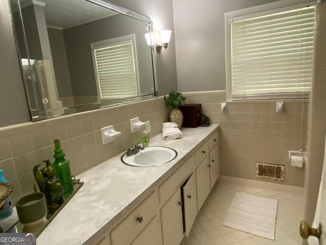 7111 Indian Creek Circle SW, Covington, GA 30014