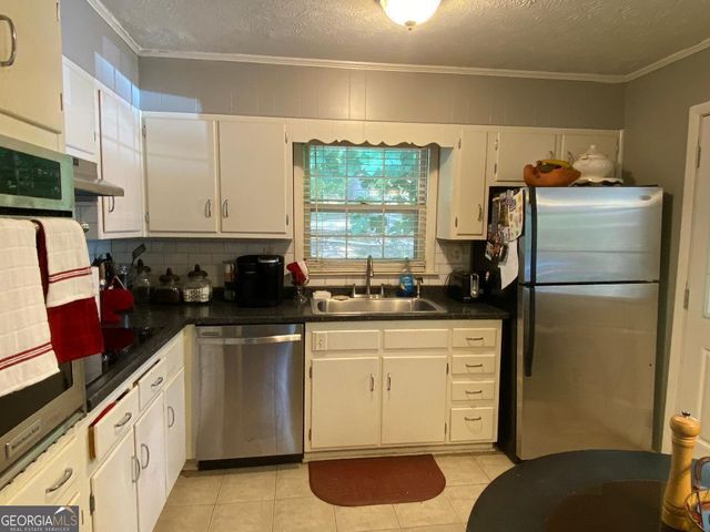 7111 Indian Creek Circle SW, Covington, GA 30014