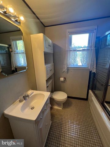 301 MURRAY AVE, Bellmawr, NJ 08031