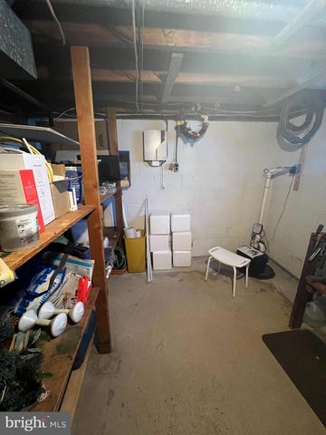 301 MURRAY AVE, Bellmawr, NJ 08031