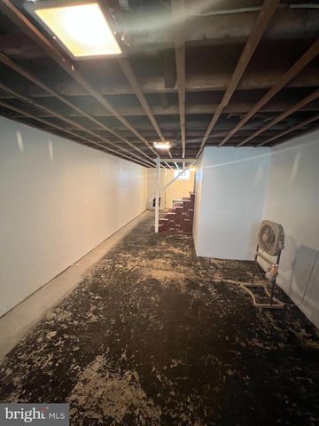 301 MURRAY AVE, Bellmawr, NJ 08031