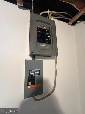 301 MURRAY AVE, Bellmawr, NJ 08031