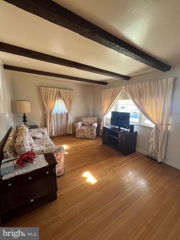 301 MURRAY AVE, Bellmawr, NJ 08031