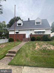 301 MURRAY AVE, Bellmawr, NJ 08031