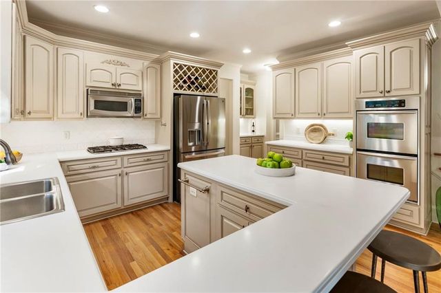 3235 Arborwoods Drive, Johns Creek, GA 30022