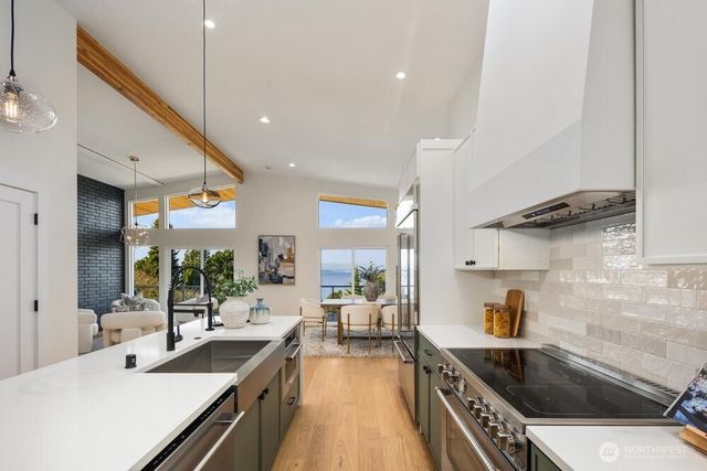 12639 shorewood Drive SW, Burien, WA 98146