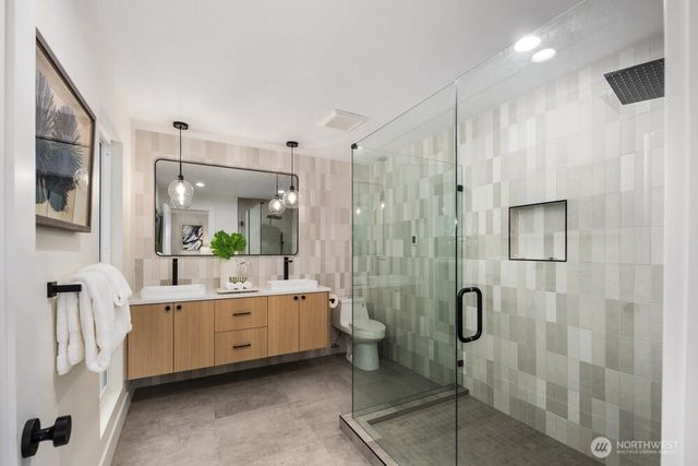 12639 shorewood Drive SW, Burien, WA 98146