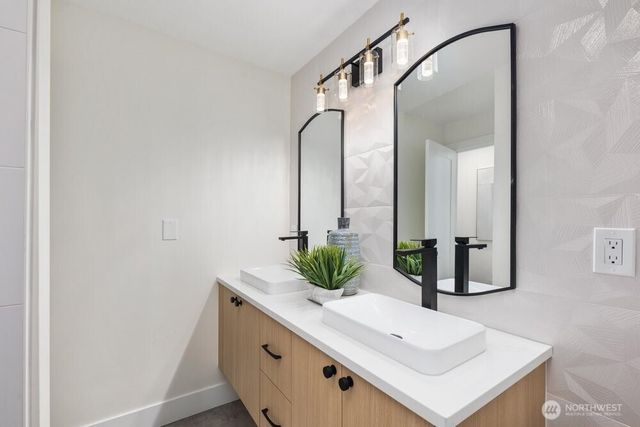 12639 shorewood Drive SW, Burien, WA 98146