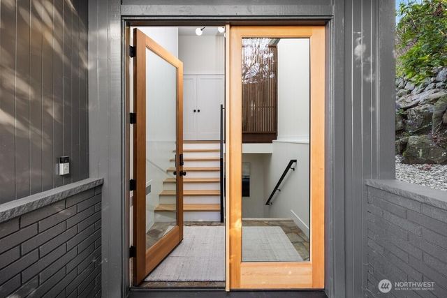 12639 shorewood Drive SW, Burien, WA 98146