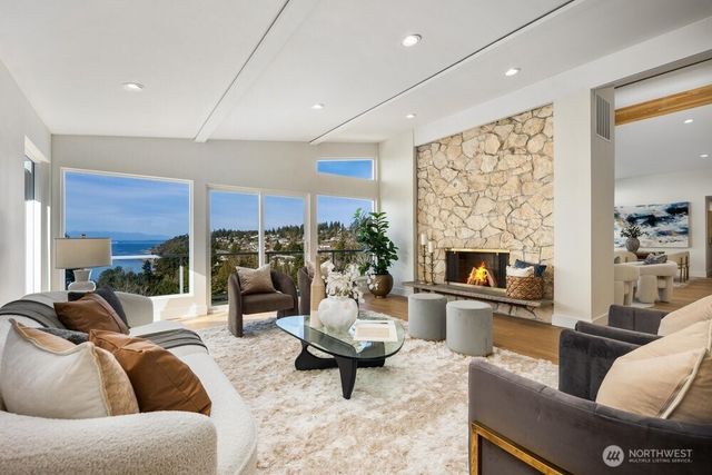 12639 shorewood Drive SW, Burien, WA 98146