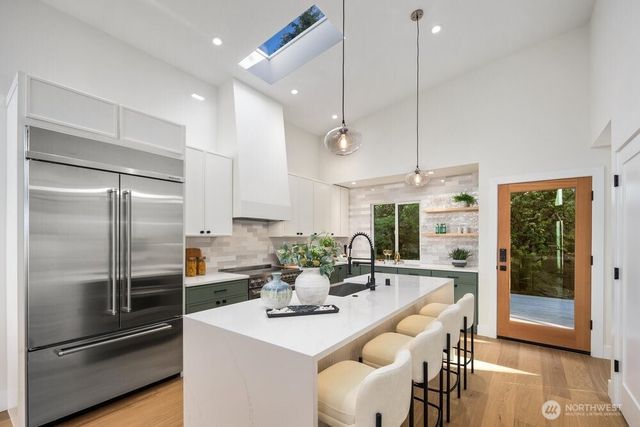 12639 shorewood Drive SW, Burien, WA 98146