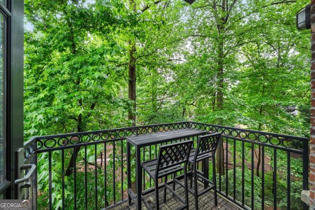 3235 Roswell Road NE 405, Atlanta, GA 30305