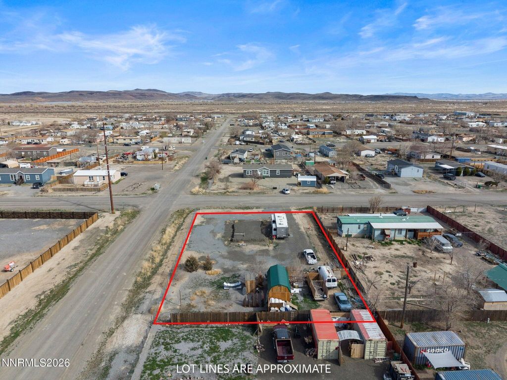 Image 11 of property listing at 2765 Rawhide Street, Silver Springs, NV 89429