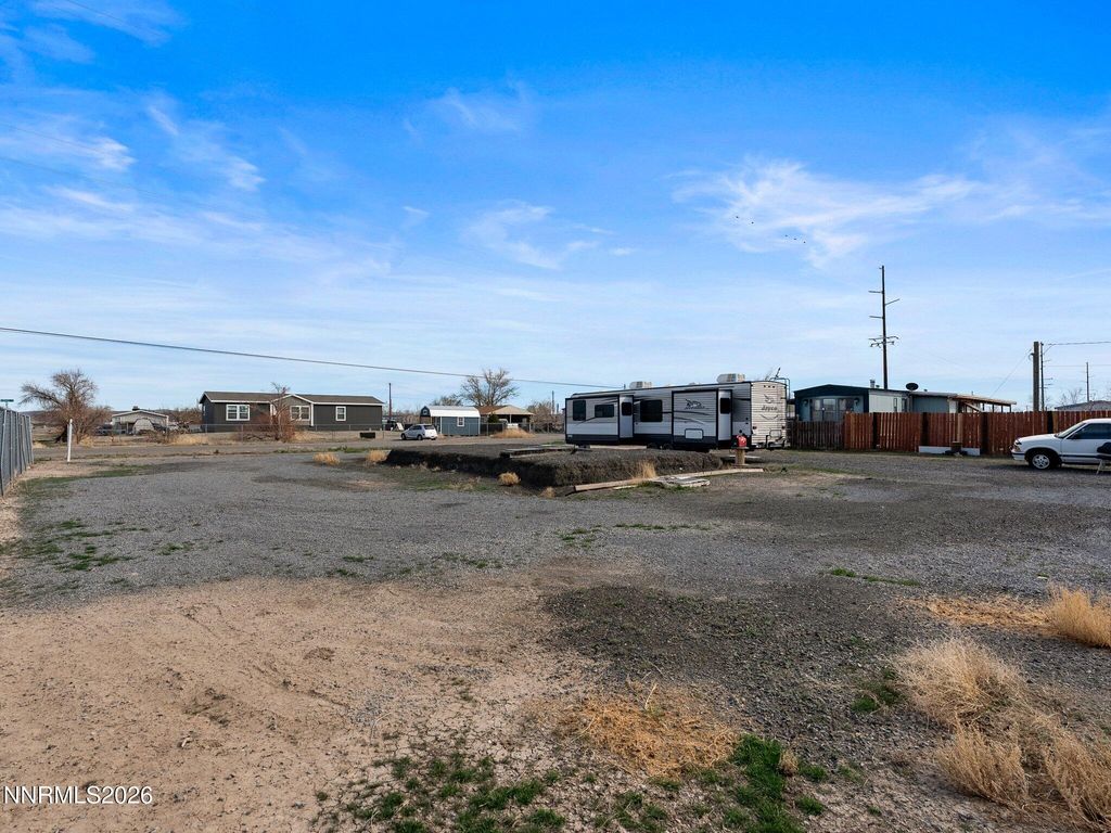 Image 2 of property listing at 2765 Rawhide Street, Silver Springs, NV 89429