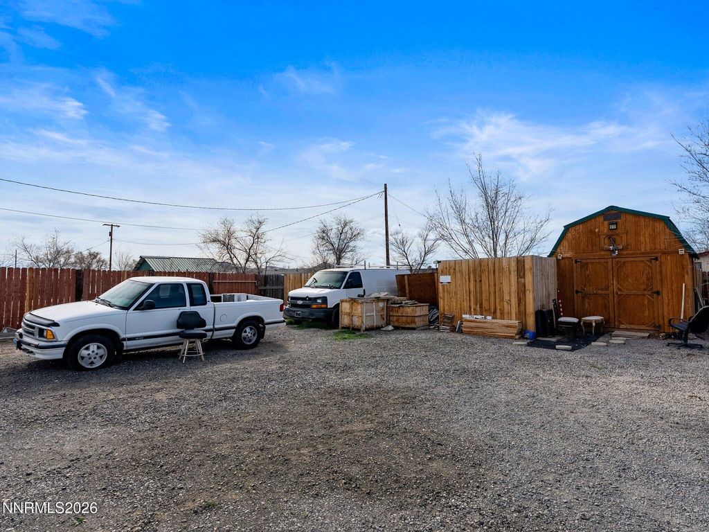 Image 4 of property listing at 2765 Rawhide Street, Silver Springs, NV 89429