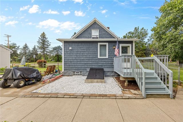 891 Whitney Road West, Perinton, NY 14450