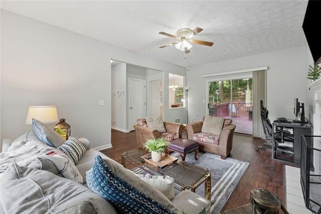 4805 Oxford NW Walk, Acworth, GA 30102