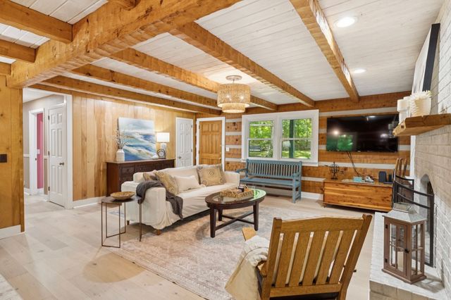 1190 Bald Eagle Dr, Kingston Springs, TN 37082