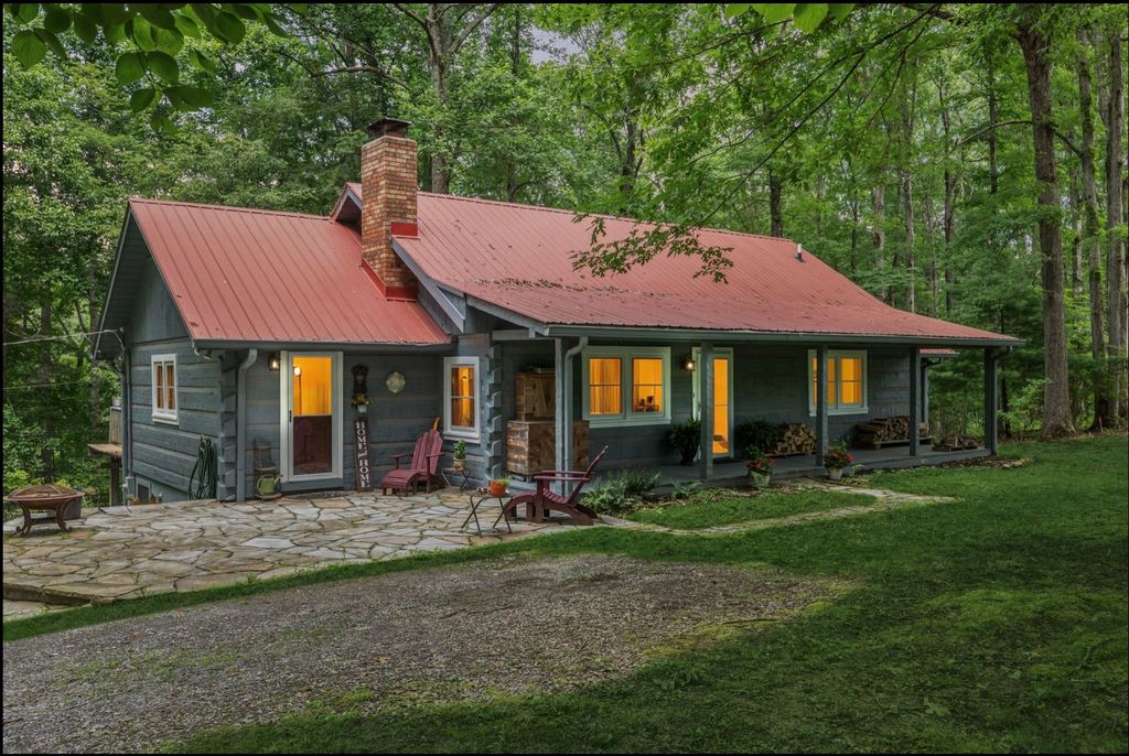 1190 Bald Eagle Dr, Kingston Springs, TN 37082