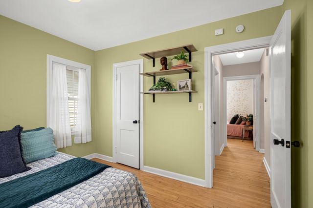 930 Nevada Avenue W, Saint Paul, MN 55117