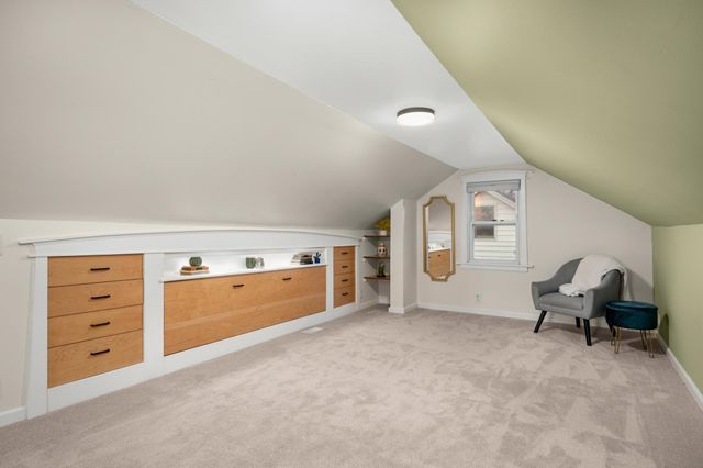 930 Nevada Avenue W, Saint Paul, MN 55117