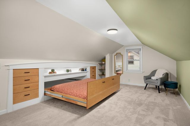 930 Nevada Avenue W, Saint Paul, MN 55117