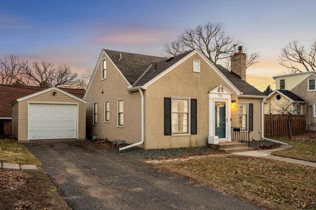 930 Nevada Avenue W, Saint Paul, MN 55117