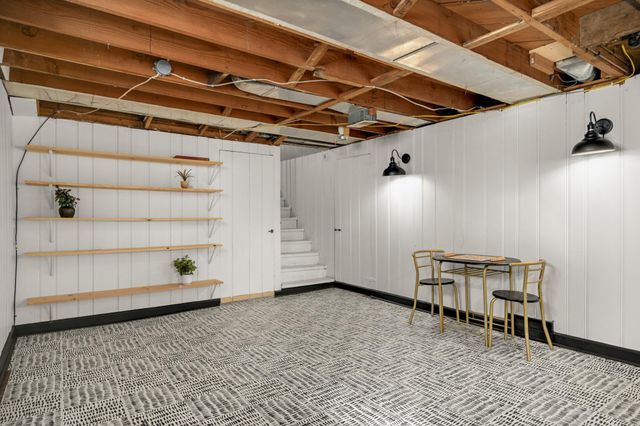 930 Nevada Avenue W, Saint Paul, MN 55117