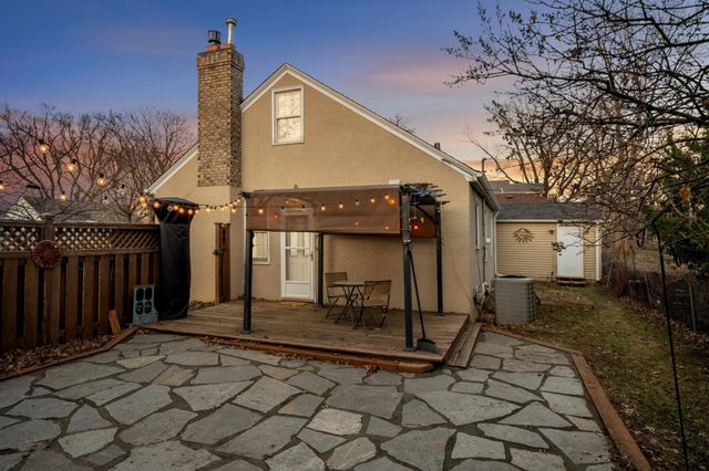 930 Nevada Avenue W, Saint Paul, MN 55117