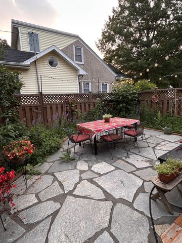 930 Nevada Avenue W, Saint Paul, MN 55117