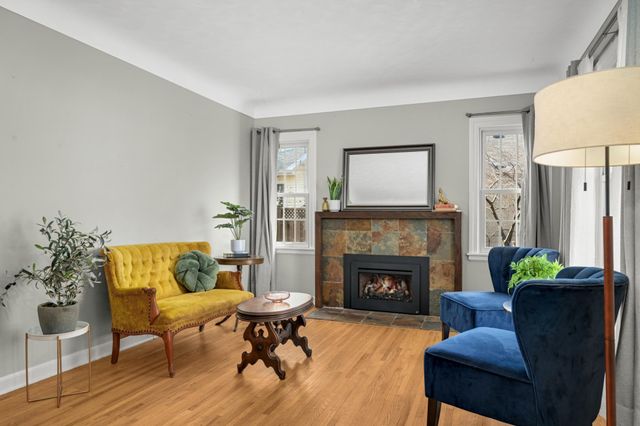 930 Nevada Avenue W, Saint Paul, MN 55117