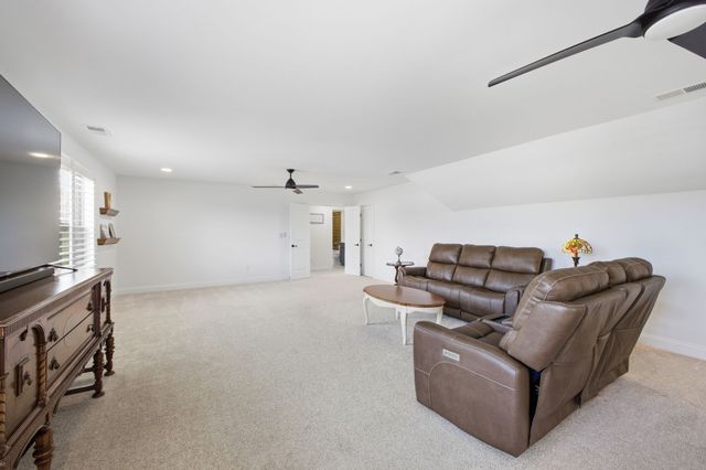 359 Broughton St, Gallatin, TN 37066