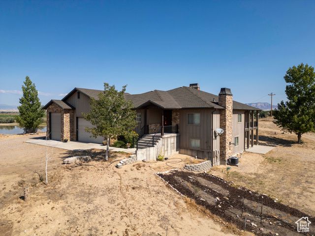 9235 S REDWASH RD, Jensen, UT 84035