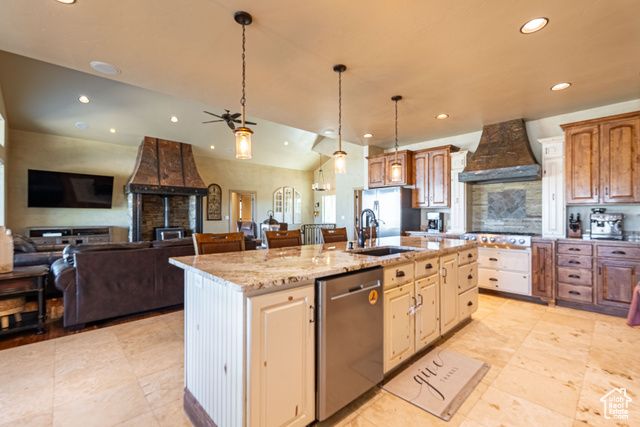 9235 S REDWASH RD, Jensen, UT 84035