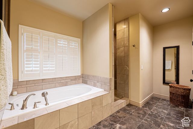 9235 S REDWASH RD, Jensen, UT 84035