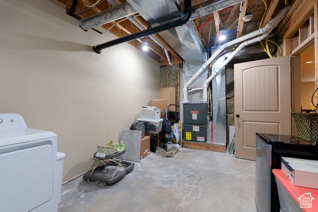 9235 S REDWASH RD, Jensen, UT 84035