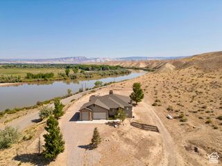 9235 S REDWASH RD, Jensen, UT 84035