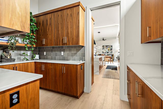 2116 Kenwood Ave, Austin, TX 78704