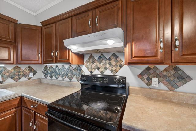 304 Walker St, Clarksville, TN 37042