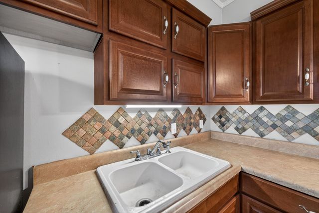 304 Walker St, Clarksville, TN 37042