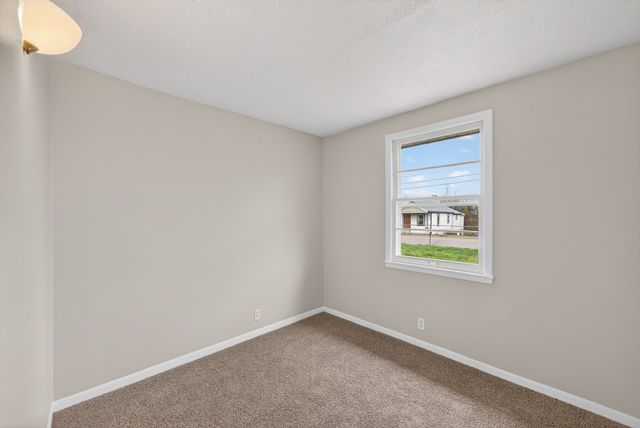 304 Walker St, Clarksville, TN 37042