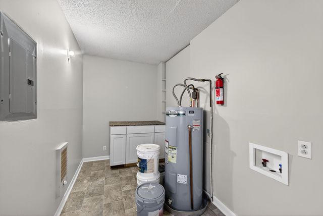 304 Walker St, Clarksville, TN 37042