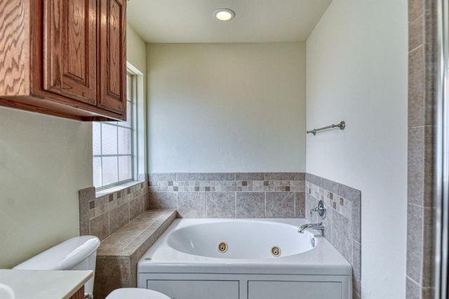 2940 Coach Court, Norman, OK 73071