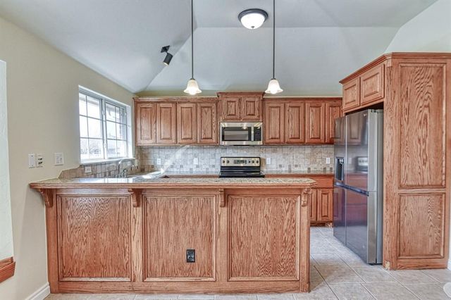 2940 Coach Court, Norman, OK 73071