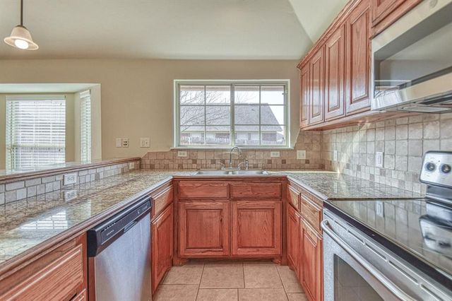 2940 Coach Court, Norman, OK 73071