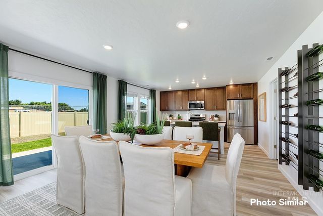 1926 E Springloyd St, Meridian, ID 83642