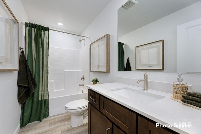 1926 E Springloyd St, Meridian, ID 83642