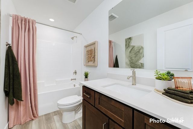 1926 E Springloyd St, Meridian, ID 83642