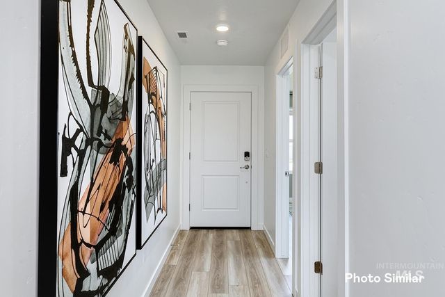 1926 E Springloyd St, Meridian, ID 83642